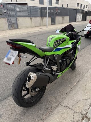 Kawasaki ZX6R