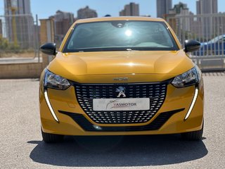 Peugeot 208 / CarPlay / 2022
