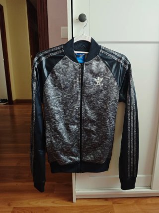 Chaqueta Adidas Originals SST Negra/Gris