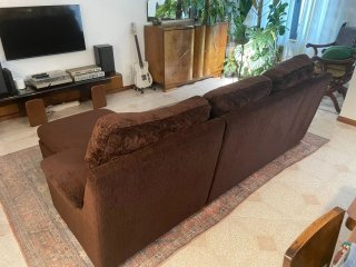Sofá chaise longue castanho