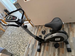 Bicicleta estática BH Artic – 8 niveles de resiste