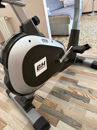 Bicicleta estática BH Artic – 8 niveles de resiste
