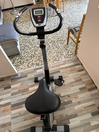 Bicicleta estática BH Artic – 8 niveles de resiste