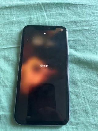 iPhone 11 Viola - Batteria 75%