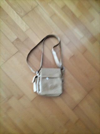 Bolso bandolera beige nuevo