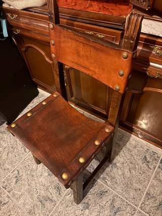 2 Sillas Cuero y Madera Marrón
