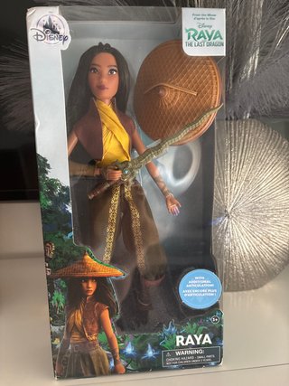 Muñeca Raya y el Último Dragón Disney