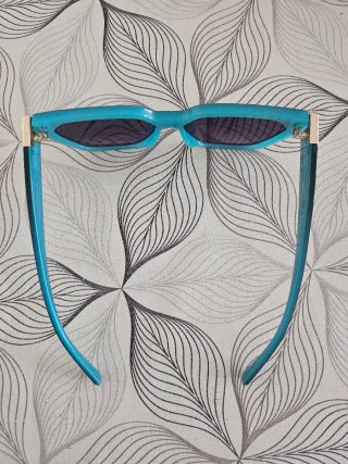 Gafas de sol Tiffany & Co. negras y turquesa