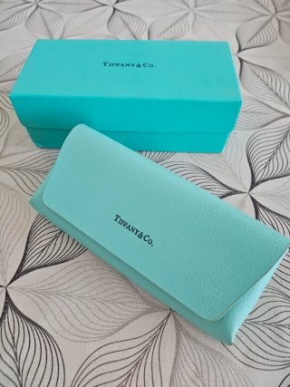 Gafas de sol Tiffany & Co. negras y turquesa