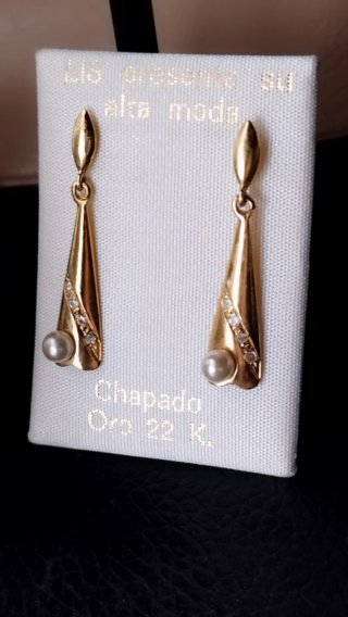 Pendientes vintage LIS chapado oro 22K