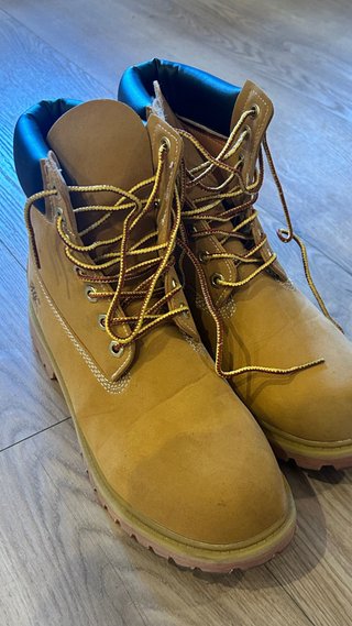 Botas marrones,Nuevas