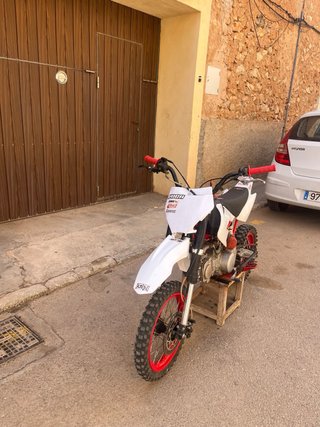 Moto Cross 160cc Blanca y Roja