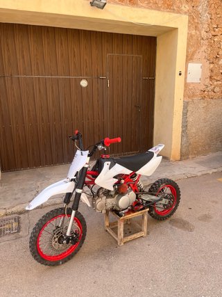 Moto Cross 160cc Blanca y Roja