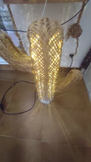 Lámpara Cactus Esparto hecha a mano