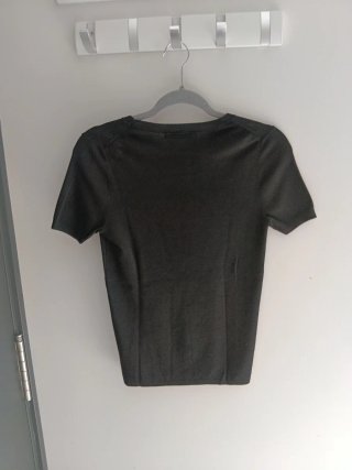 Jersey negro de manga corta Uterqüe