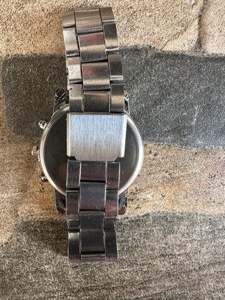 Reloj Geneva Plateado con Cristales