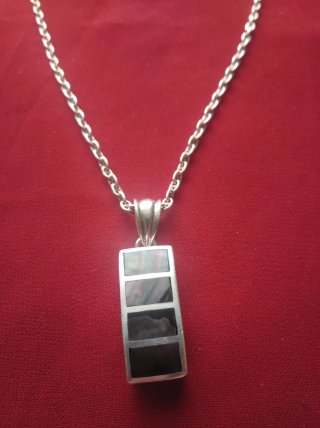Collar de plata