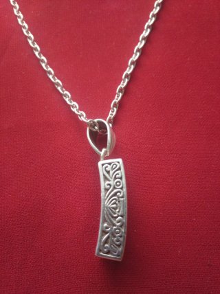Collar de plata