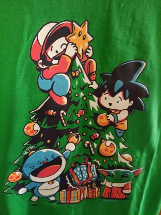 Camiseta Manga Corta Verde Dibujos Navideños