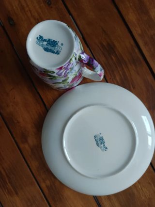 Set Tazza e Piattino Porcellana Fiori
