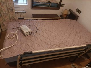 Cama articulada geriatrica con extras de 90×1.90.