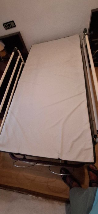 Cama articulada geriatrica con extras de 90×1.90.