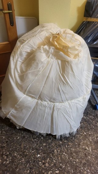 Traje de Novia linea imperio, seda salvaje.