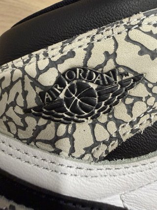 Air Jordan 1 Retro High OG White Cement Talla 38.5