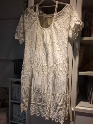 Vestido blanco de encaje