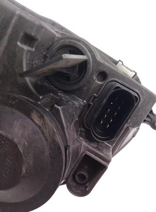 Faro derecho volkswagen 1k6941006p golf v 23018907