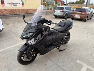 Yamaha TMAX 560