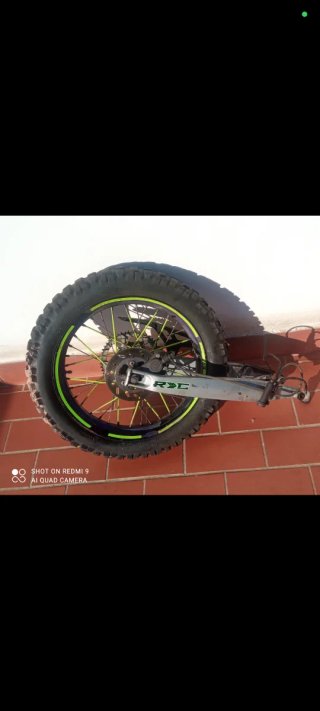 Basculante y rueda  Derbi Senda 50 Enduro