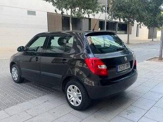Skoda Fabia 2011 (traspaso incluido)