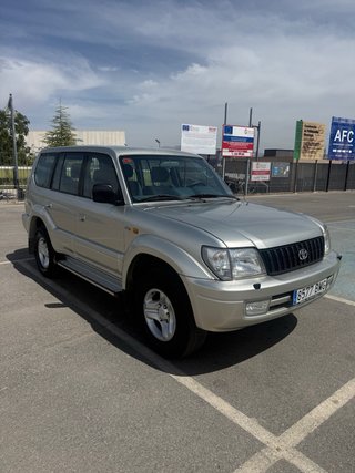 Toyota Land Cruiser 90 2001