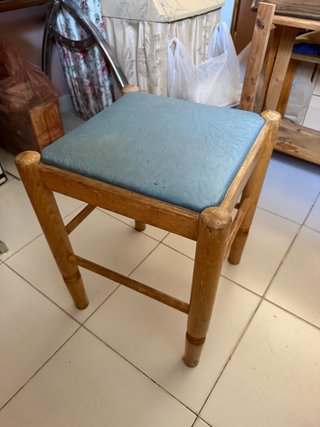 Banqueta madera tapizado azul