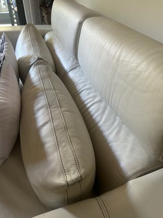 Sofá Natuzzi Piel Blanco Puff Natuzzi piel Blanco