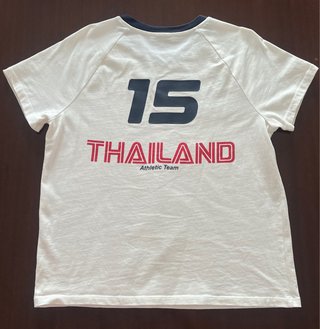 Camiseta Bershka Tailandia 15