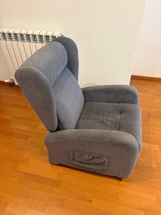 Butaca reclinable gris de tela