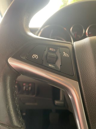 Opel Astra 2011