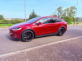 Tesla Model X 2020