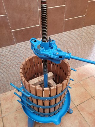 Prensa de Uva Tradicional