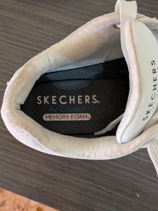 Skechers Uno Stand On Air