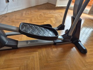 Bicicleta Elíptica BH Fitness Super Khronos G2487i