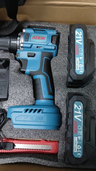 Taladro Inalámbrico Brushless + 2 Baterías