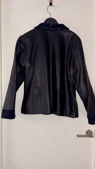 Chaqueta de cuero negra