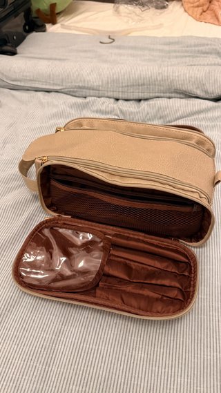 Estuche maquillaje beige
