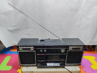 Radio Cassette Sanyo Stereo