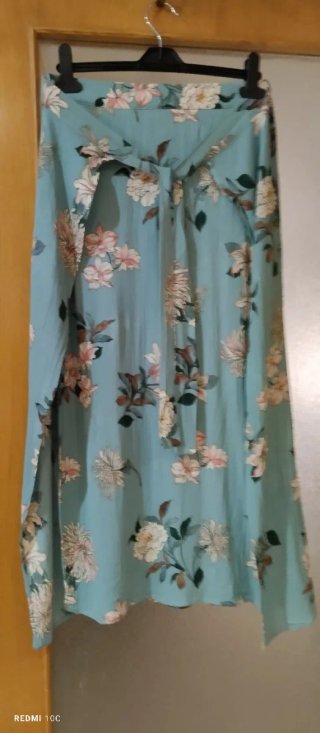 Falda larga Pull&Bear floral