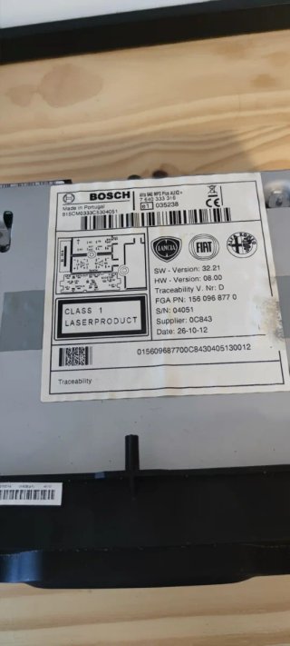Radio y embellecedor Alfa Romeo Giulietta Original