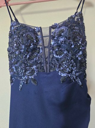 Elegante abito da sera blu